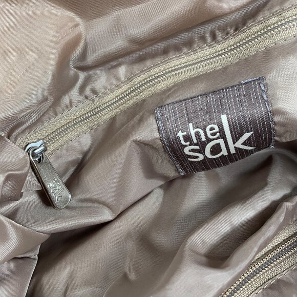 The SAK Beige Crochet Shoulder Bag Zipper Closure Inner Pockets Dividers EUC - Picture 14 of 16